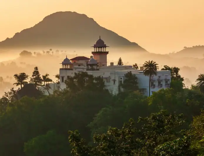 सौंदर्य पर्यटन एवं आध्यात्म का केन्द्र माउंट आबू