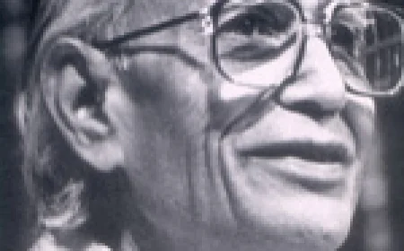 अतीत के झरोखे से - संस्मरण  डॉ. धर्मवीर भारती – मेरे साहित्यिक गुरु